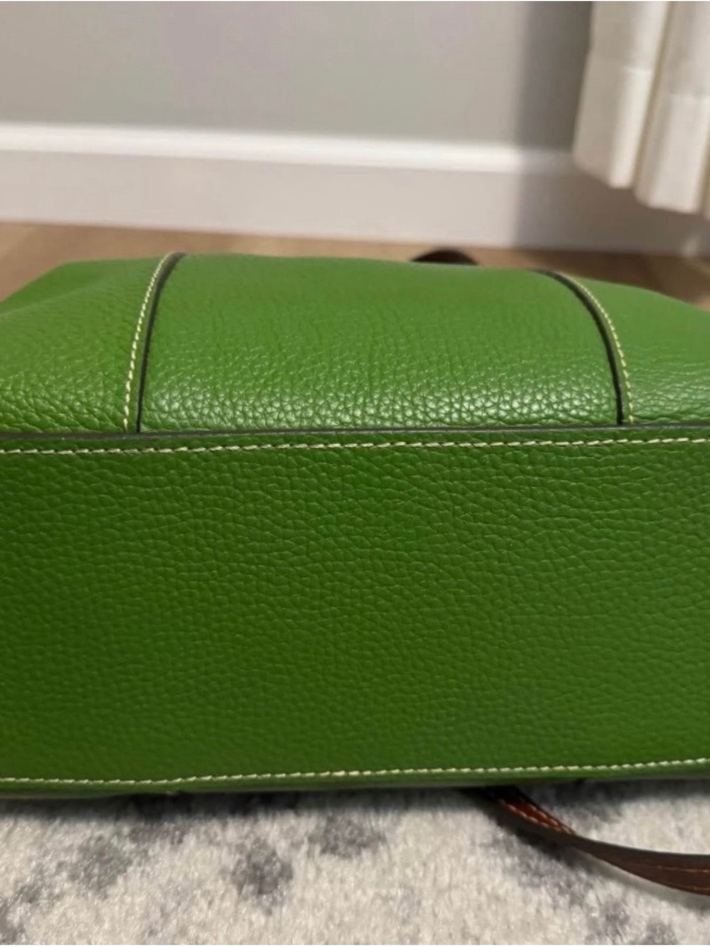 Dooney & Bourke Vibrant Green Pebbled Leather Shoulder Bag - Picture 1 of 3